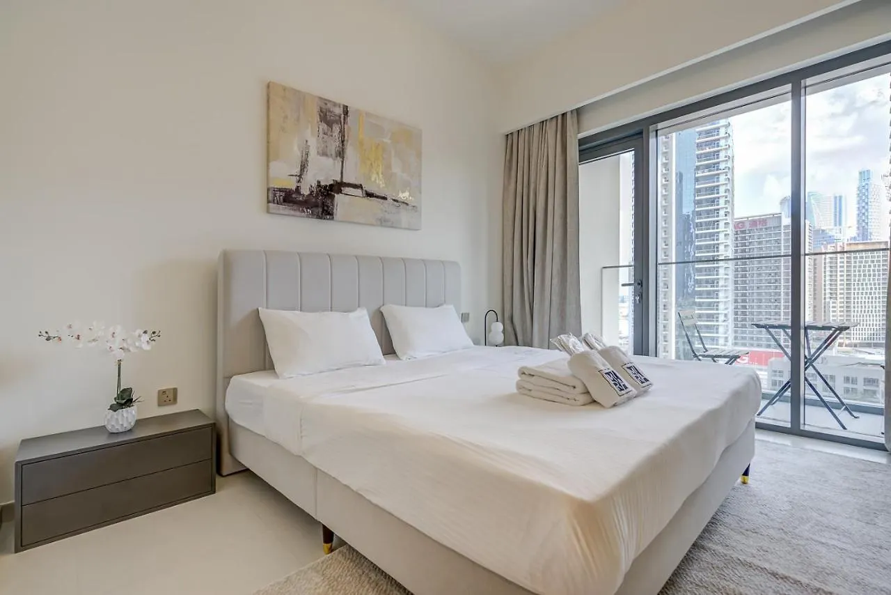Mira Holiday Homes - Lovely 1 Bedroom In Downtown Dubai Daire